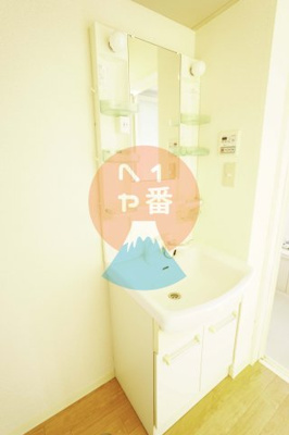 【独立洗面台】 | ルミエール | 独立洗面台付き。