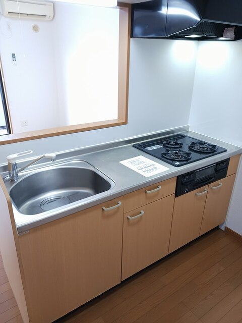 ラディッシュⅣのキッチン|※別号室参考写真です ※現況優先
