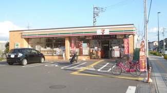 セブンイレブン八潮大瀬店まで220ｍ