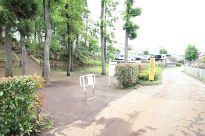 緑の散歩道 関沢まで240ｍ