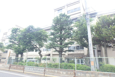 川越市立霞ヶ関中学校まで950ｍ