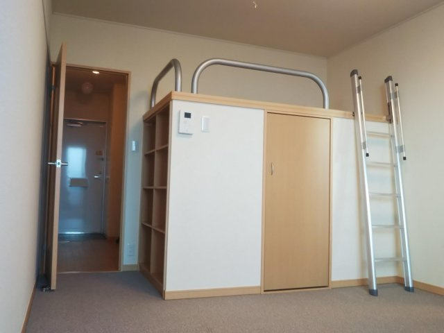 レオパレスグリーンパイン松本の寝室