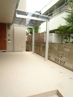 屋根付の駐輪場（※バイク不可）