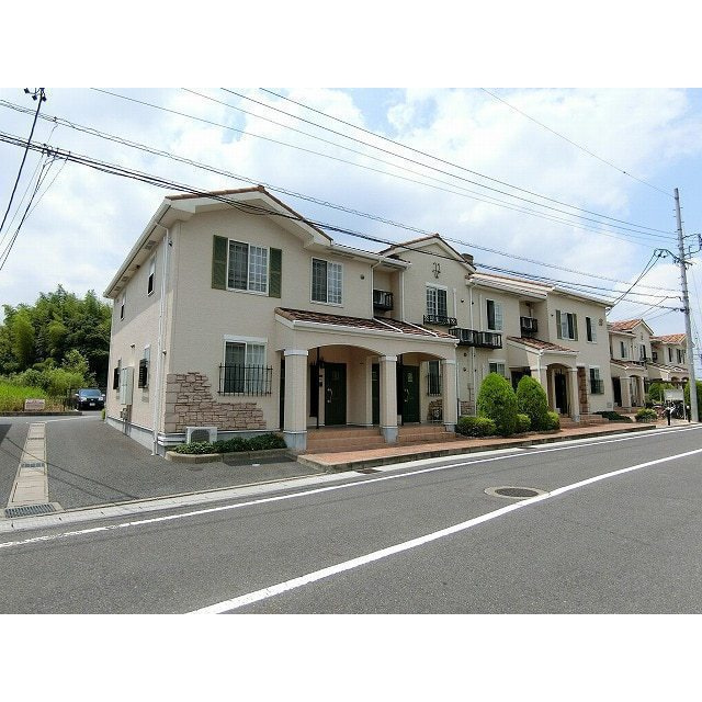 各務原市川島河田町のアパートの外観