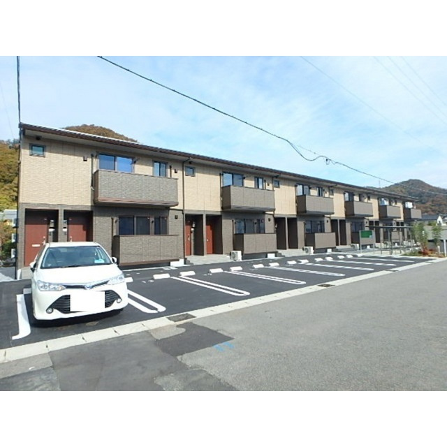 岐阜市月ノ会町１丁目のアパートの外観
