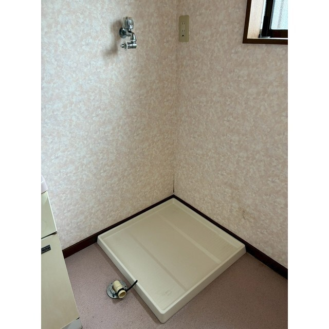 杉山住宅のその他|室内洗濯機置場