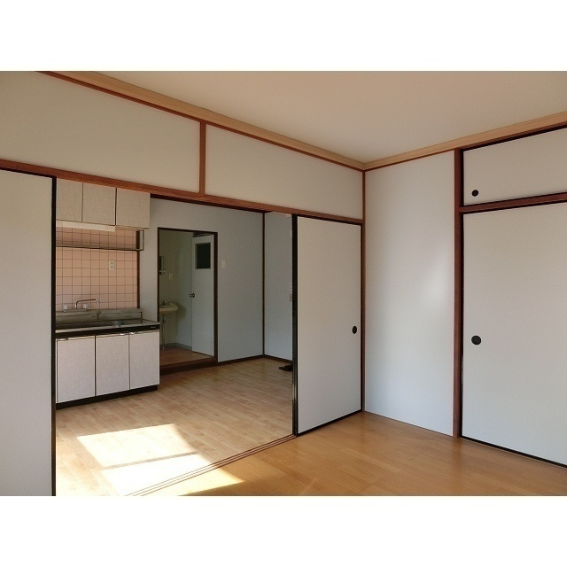 杉村マンションの居間・リビング