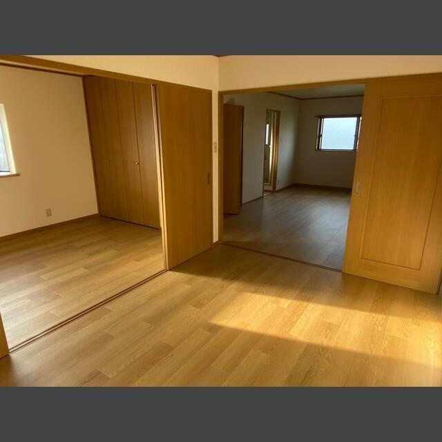 ロイヤルリジョンロードのその他