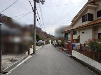 【前面道路含む現地写真】 | ゆずり葉台二丁目土地