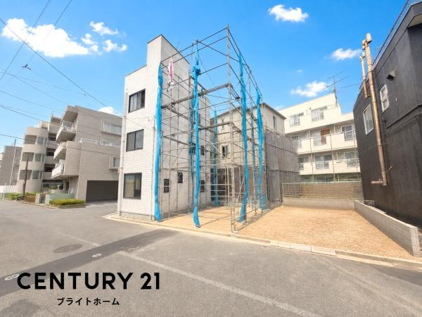 横浜市鶴見区仲通３丁目の新築一戸建