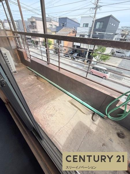 鶴町3丁目中古戸建のバルコニー