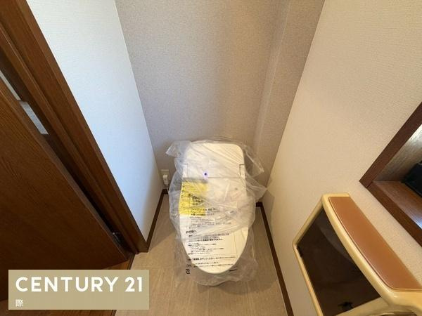 岩出市安上　中古戸建のトイレ