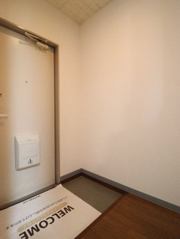 カーサケンポ Aの玄関