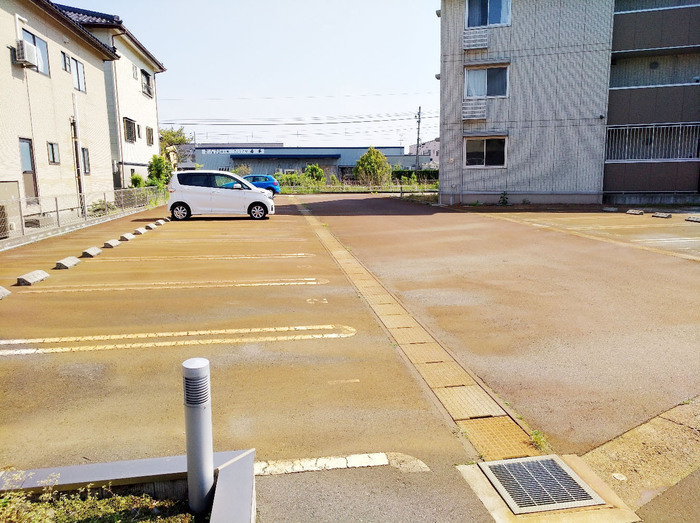 Carreraの駐車場