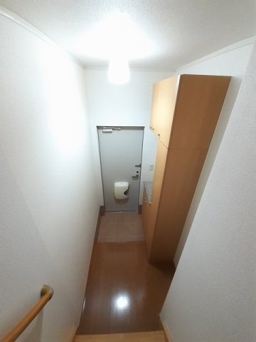 サニーフィールドの玄関
