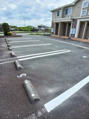 メゾン　ド　アンジュＣの駐車場