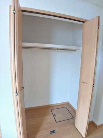メゾン　ド　アンジュＣの収納