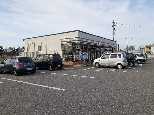 ベルトピア３６の周辺|セブンイレブン射水八塚店まで290m