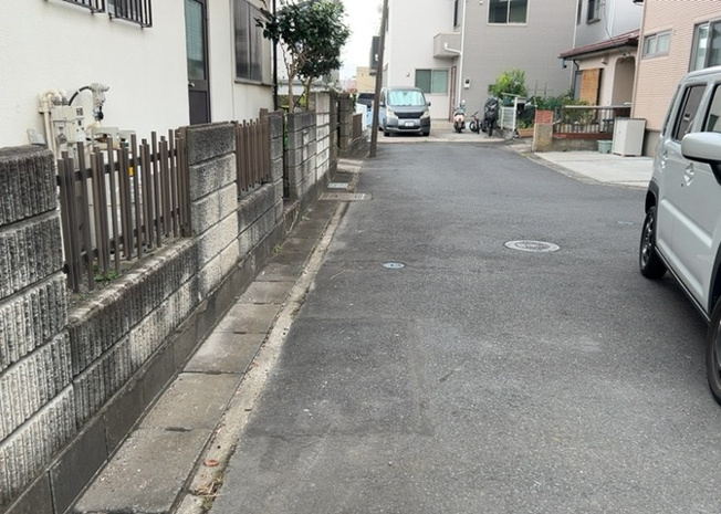 【展望】 | 桜や紅葉の名所に出かける人は多いと思いますが、家にいながら季節の移ろいを感じる生活を送りませんか？リビングや窓から見える景色が生活を彩るワンポイントに！現地から見える景色を堪能してみては如何でしょう。