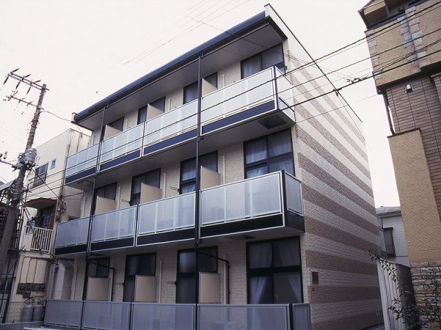 レオパレスアムール