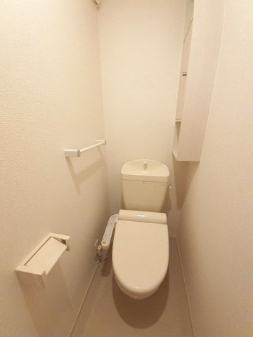 メゾン　エテルナのトイレ