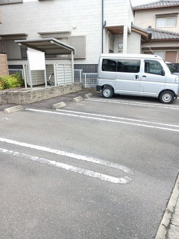 ヴェルフィオーレの駐車場