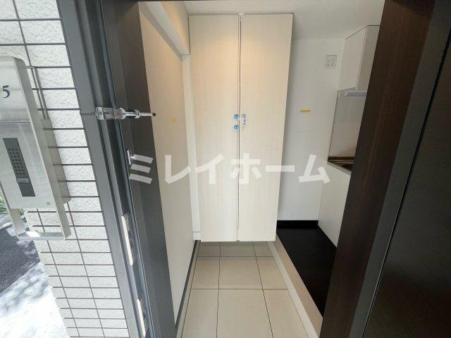 ドゥーエ大鳥居WESTの玄関|同建物内別のお部屋の参考写真になります。