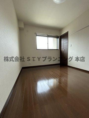 仲介手数料0円！リーブル　REN 	の洋室