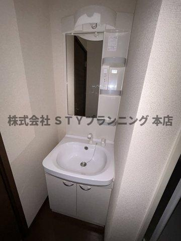 仲介手数料0円！リーブル　REN 	の独立洗面台