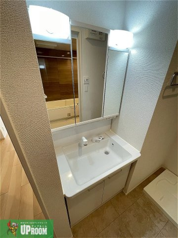 クレアティボ　カーサの洗面所