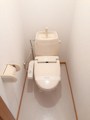 クレールコートのトイレ|コンパクトで使いやすいトイレです