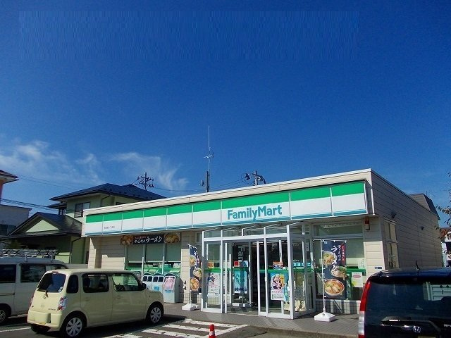 クレディの周辺|ファミリーマート　桜一丁目店まで1200m