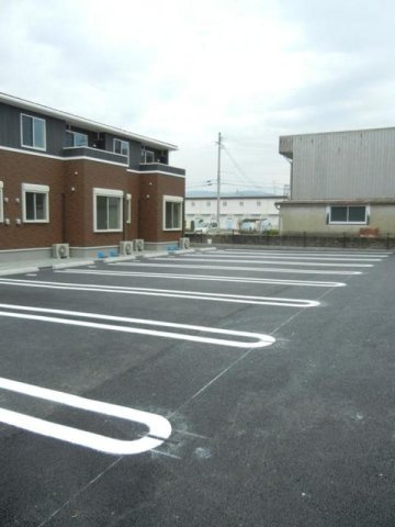 ノースリバーⅠ番館　Ｂの駐車場