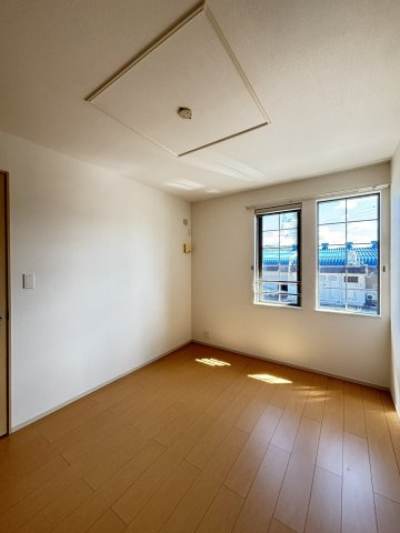 セレッソ　Ｃの洋室