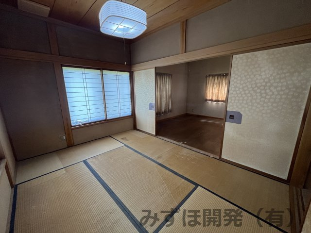 鶴岡市切添町8-10の和室|1階　6帖和室