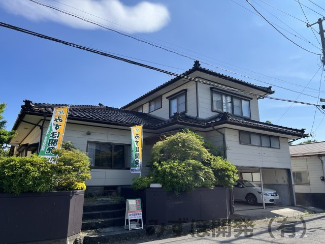 鶴岡市切添町8-10