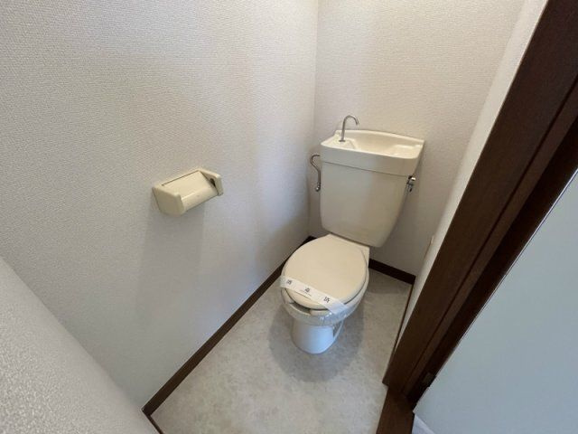 ベルエアー三ノ輪 のトイレ
