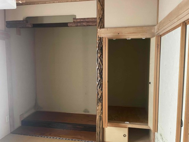 北見市東三輪５丁目５番１０６　中古売家の収納|１階和室６帖