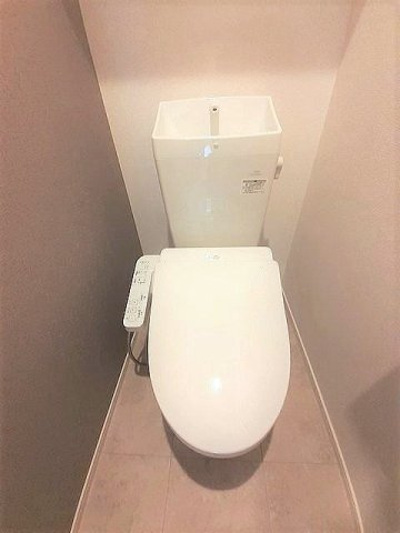 ピースフル・ステージ　Ⅰ番館のトイレ|ゆったりとした空間のトイレです