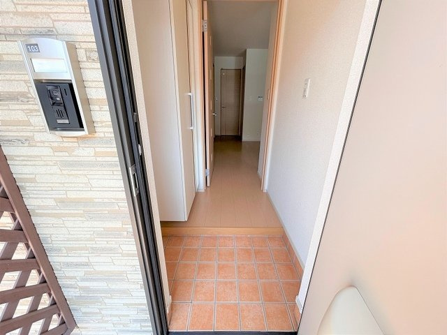 セレーネ鏡の玄関|落ち着いた玄関です