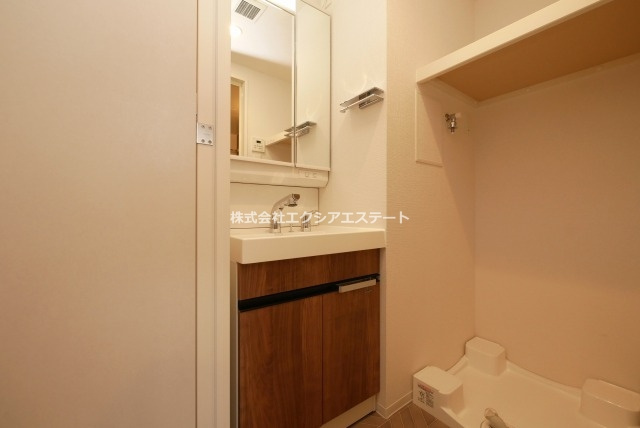 シャテーニュ上本町の洗面所