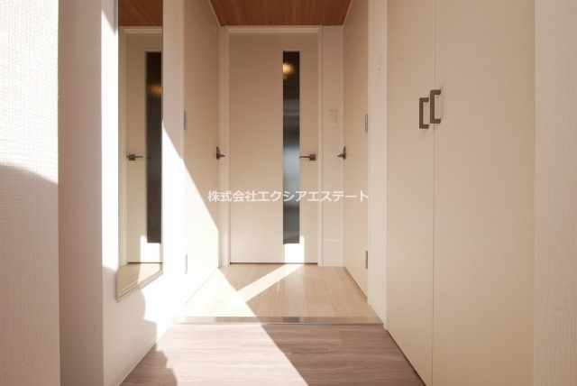 シャテーニュ上本町の玄関