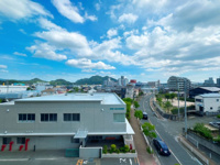 【展望】 | アーサー新宮グランヒルズ☆仲介手数料無料☆ | 高い建物が少なく、心地よい風と陽光が舞い込む開放的なロケーション。