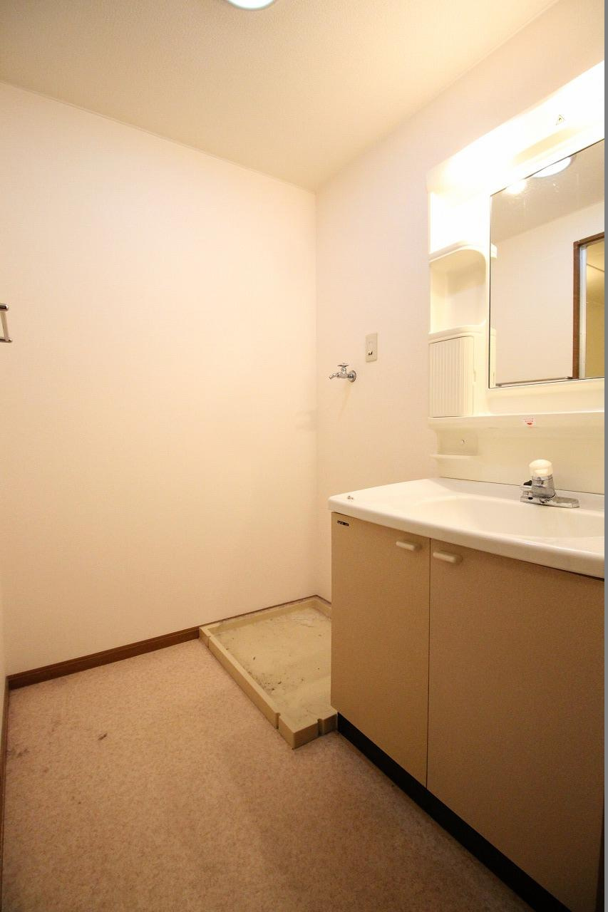 ささお弐番館の洗面所|※お部屋により仕様が異なる場合があります。