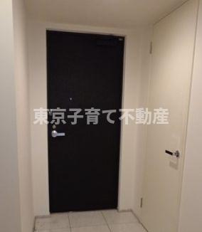 ナーベルお茶の水の玄関