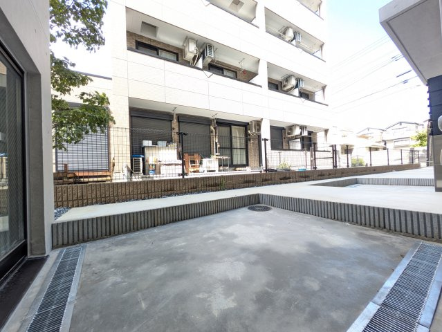 Ｓ－Ｔｅｒｒａｃｅ　元住吉の駐車場