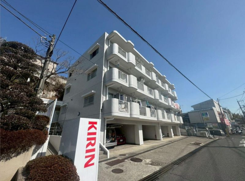 町田市本町田の賃貸マンションの外観