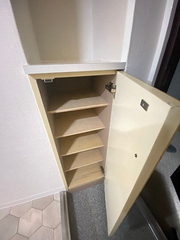 エルグランデモンドの収納