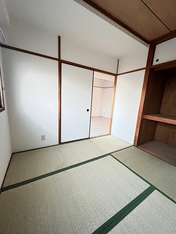 エメラルド崇徳院の和室