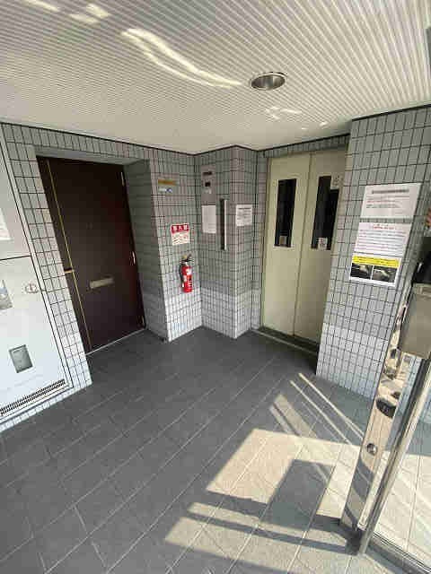 グレース園田のロビー